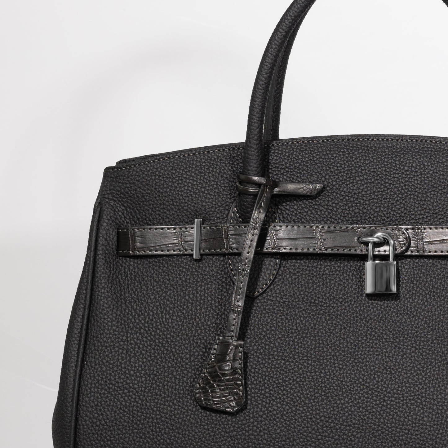 Navona - Serie Taurillon