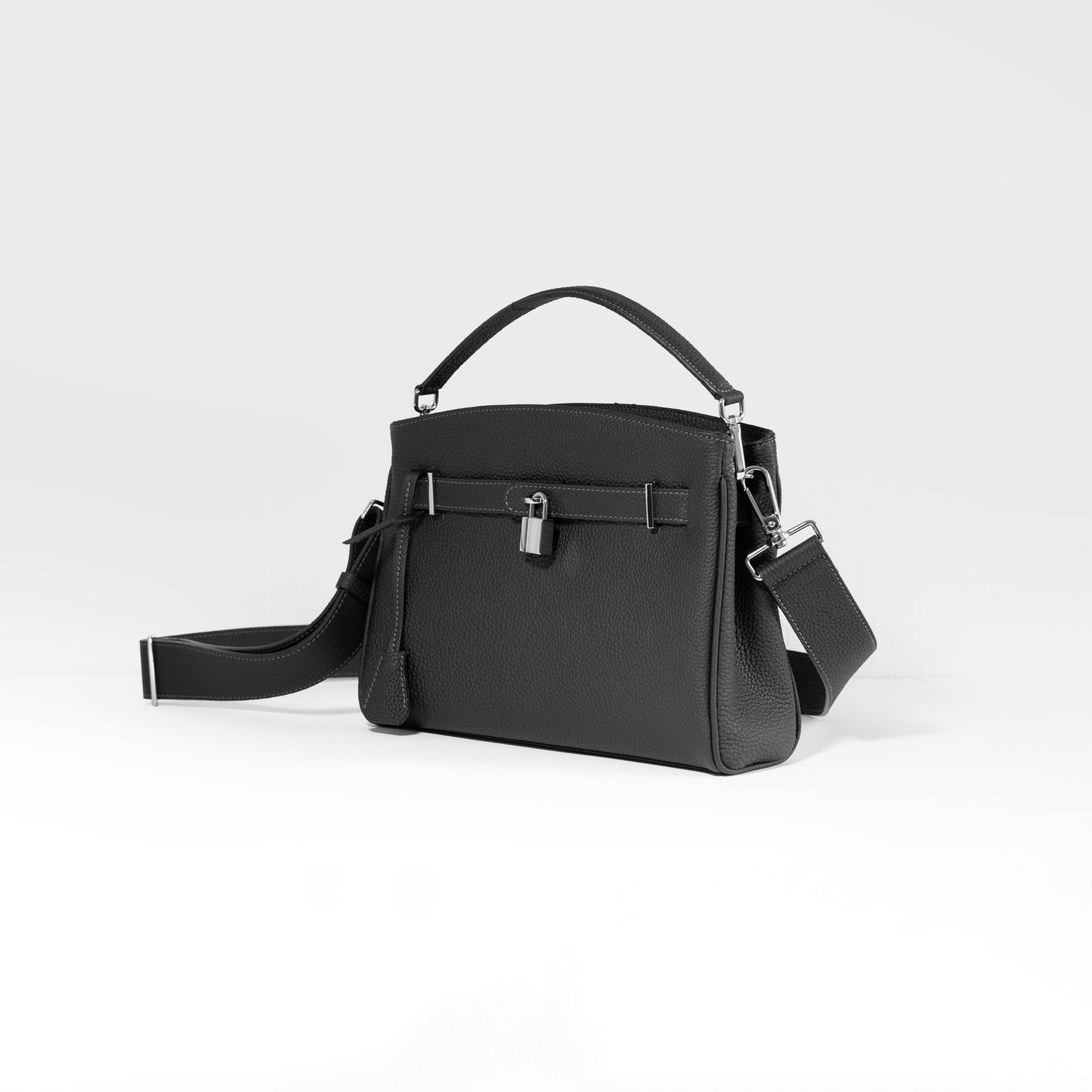 《NAVONA Piccola Taurillon - Black》3WAY ミニショルダーバッグ