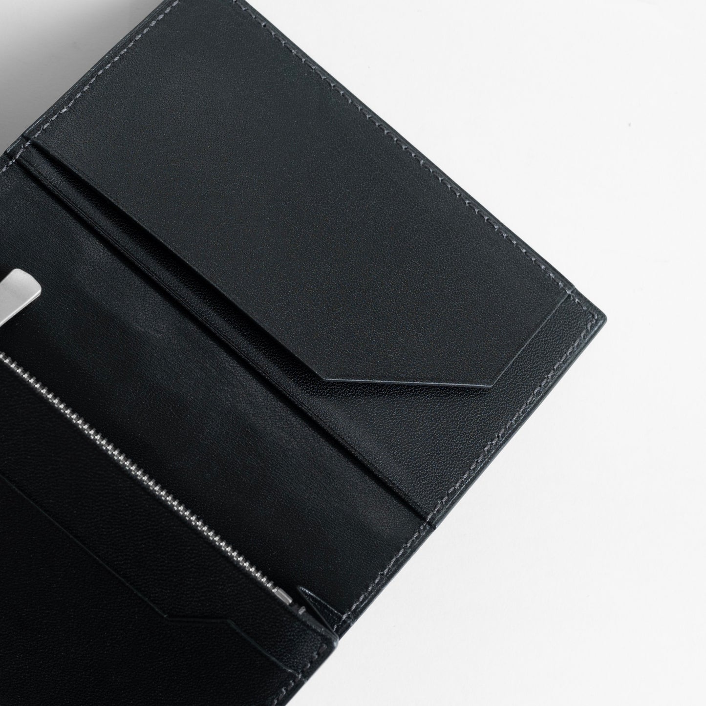 TRIONFAL CITY - DIVA