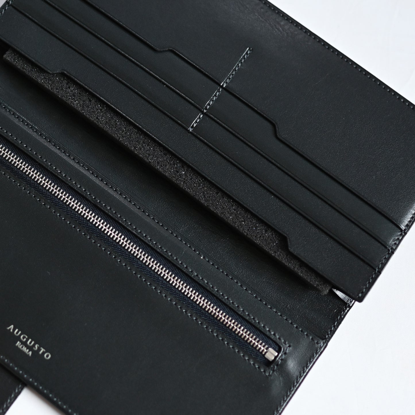 OUTLET《TRIONFAL LONG - GRIGIO》クロコダイル マチ有り長財布