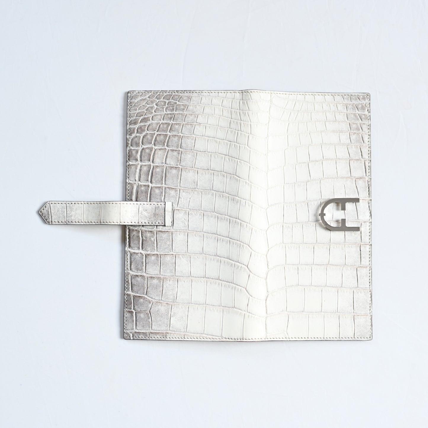 OUTLET《TRIONFAL LONG - HIMALAYA BIANCA》クロコダイル長財布