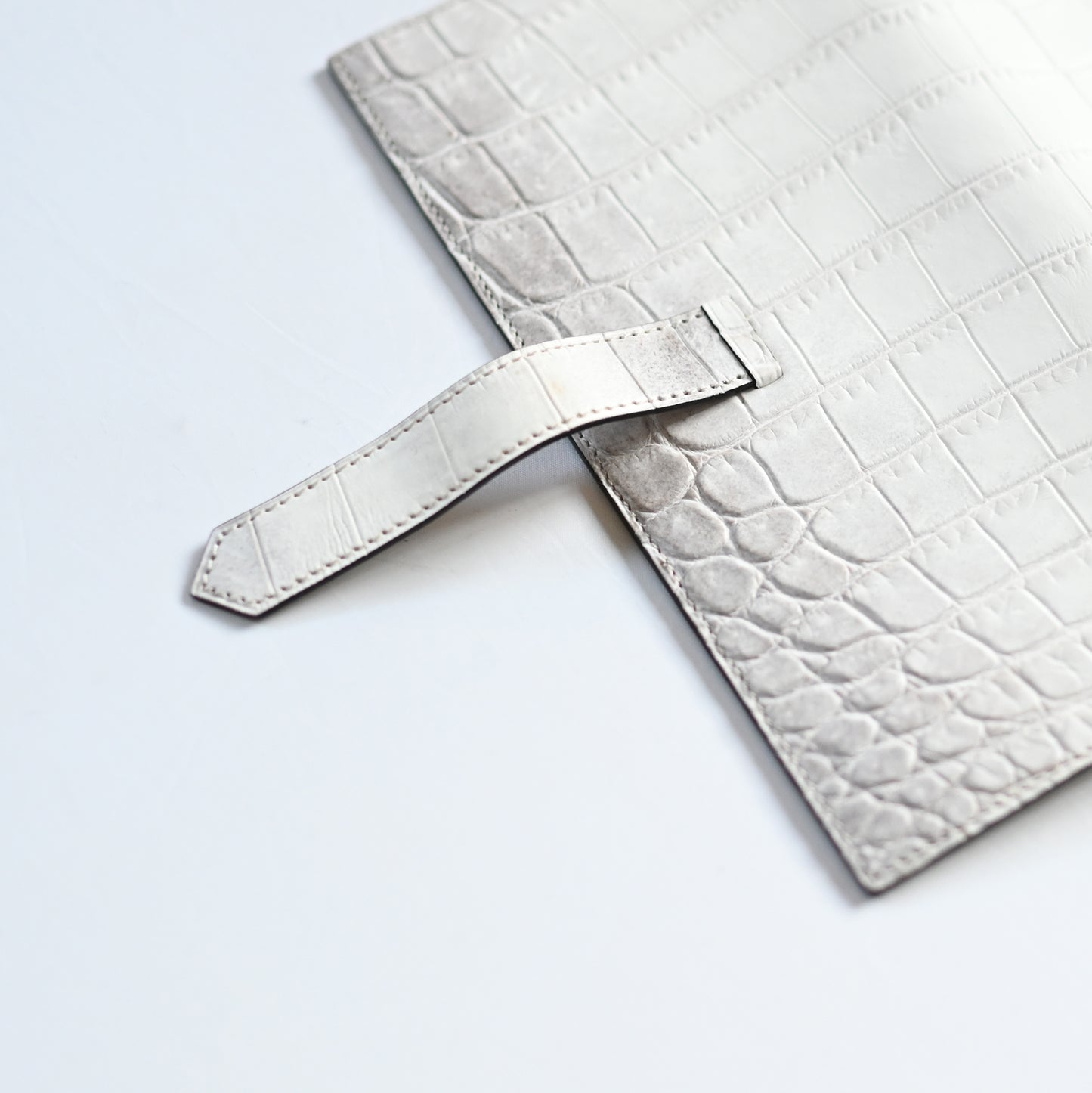 OUTLET《TRIONFAL LONG - HIMALAYA BIANCHISSIMA》クロコダイル長財布