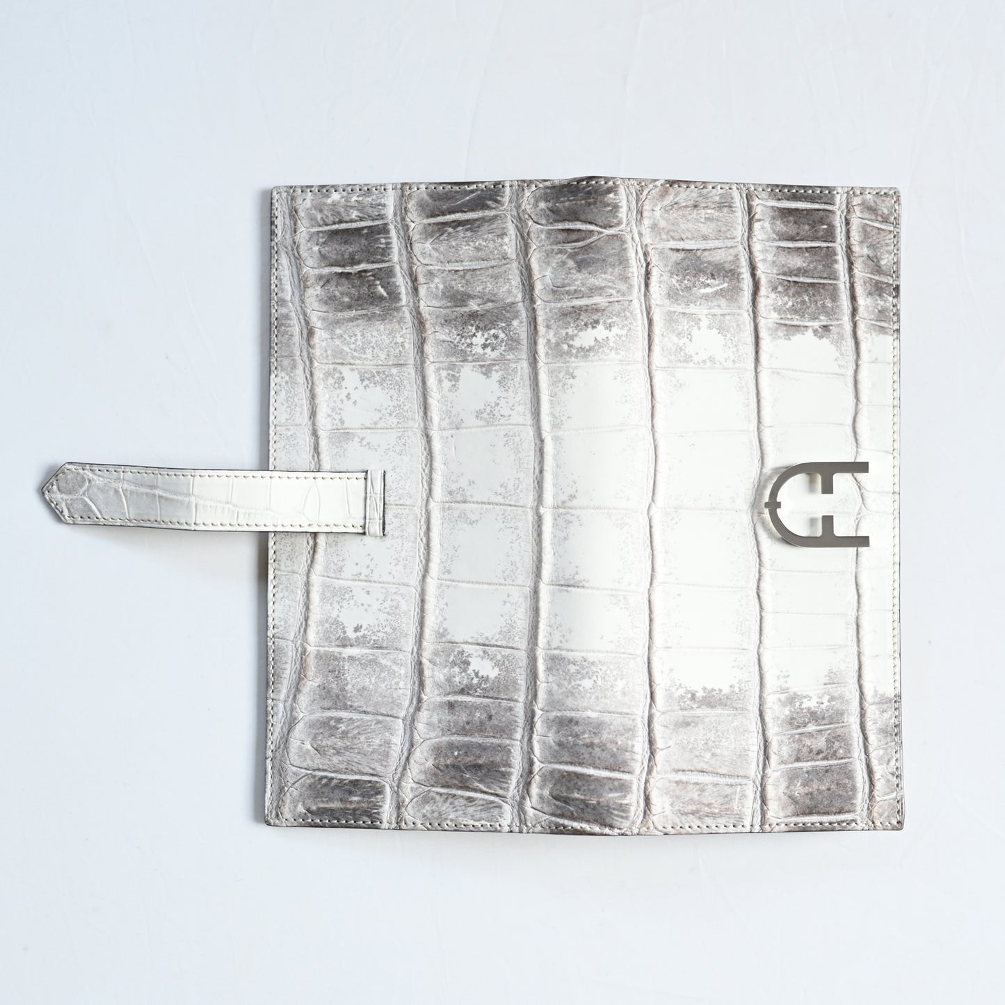 OUTLET《TRIONFAL LONG - HIMALAYA CENTRO》クロコダイル長財布