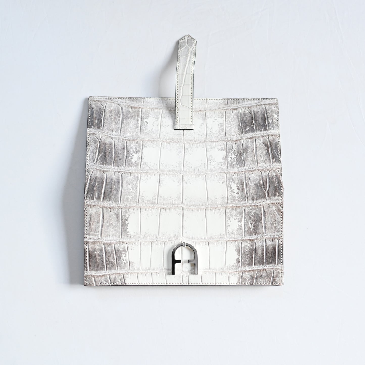 OUTLET《TRIONFAL LONG - HIMALAYA CENTRO》クロコダイル長財布